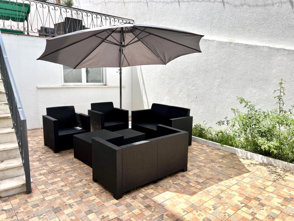 Oeiras Beach Private Room 9 - Double Bedroom With Shared Bathroom & Terrace Dış mekan fotoğraf