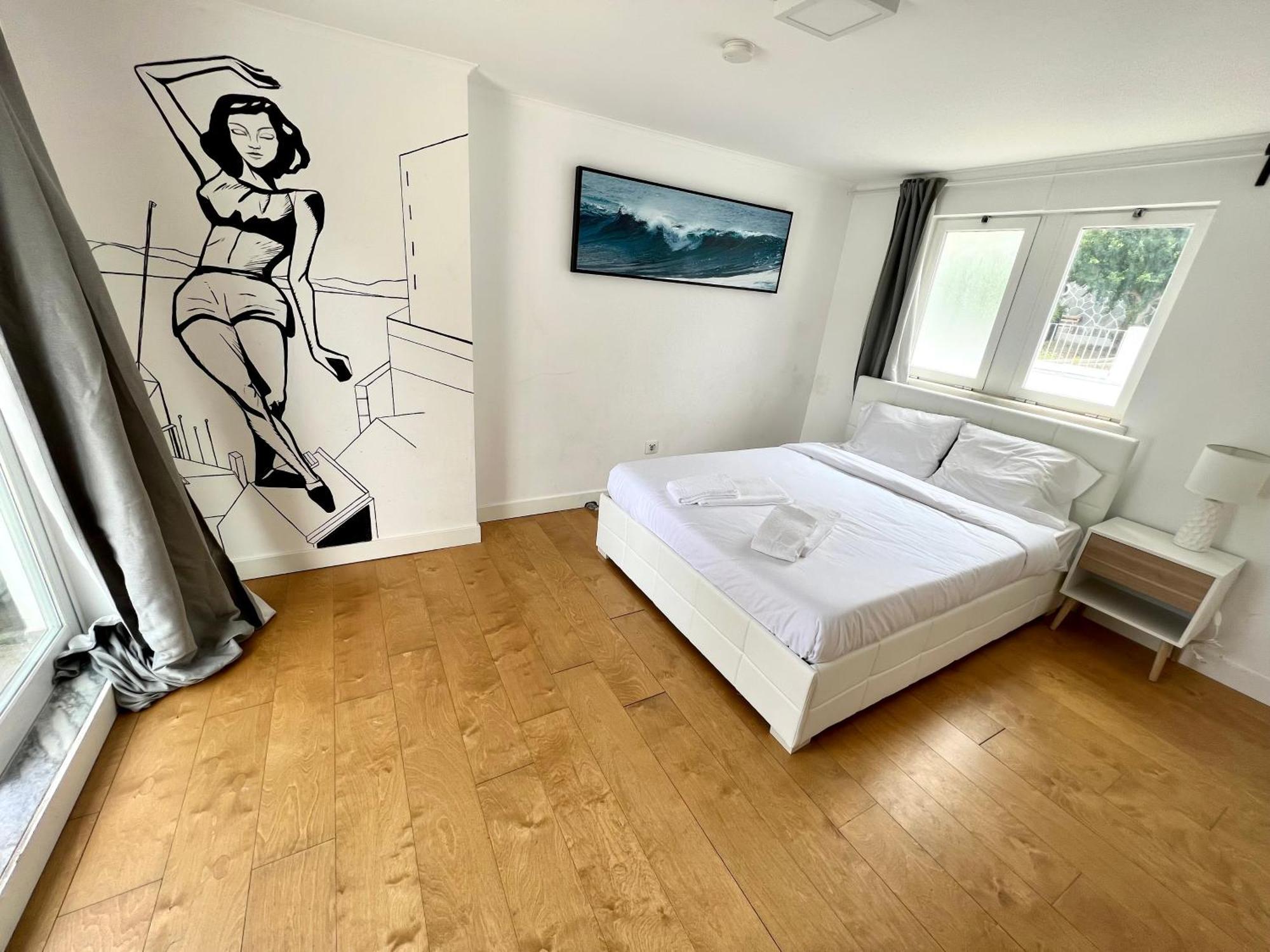 Oeiras Beach Private Room 9 - Double Bedroom With Shared Bathroom & Terrace Dış mekan fotoğraf