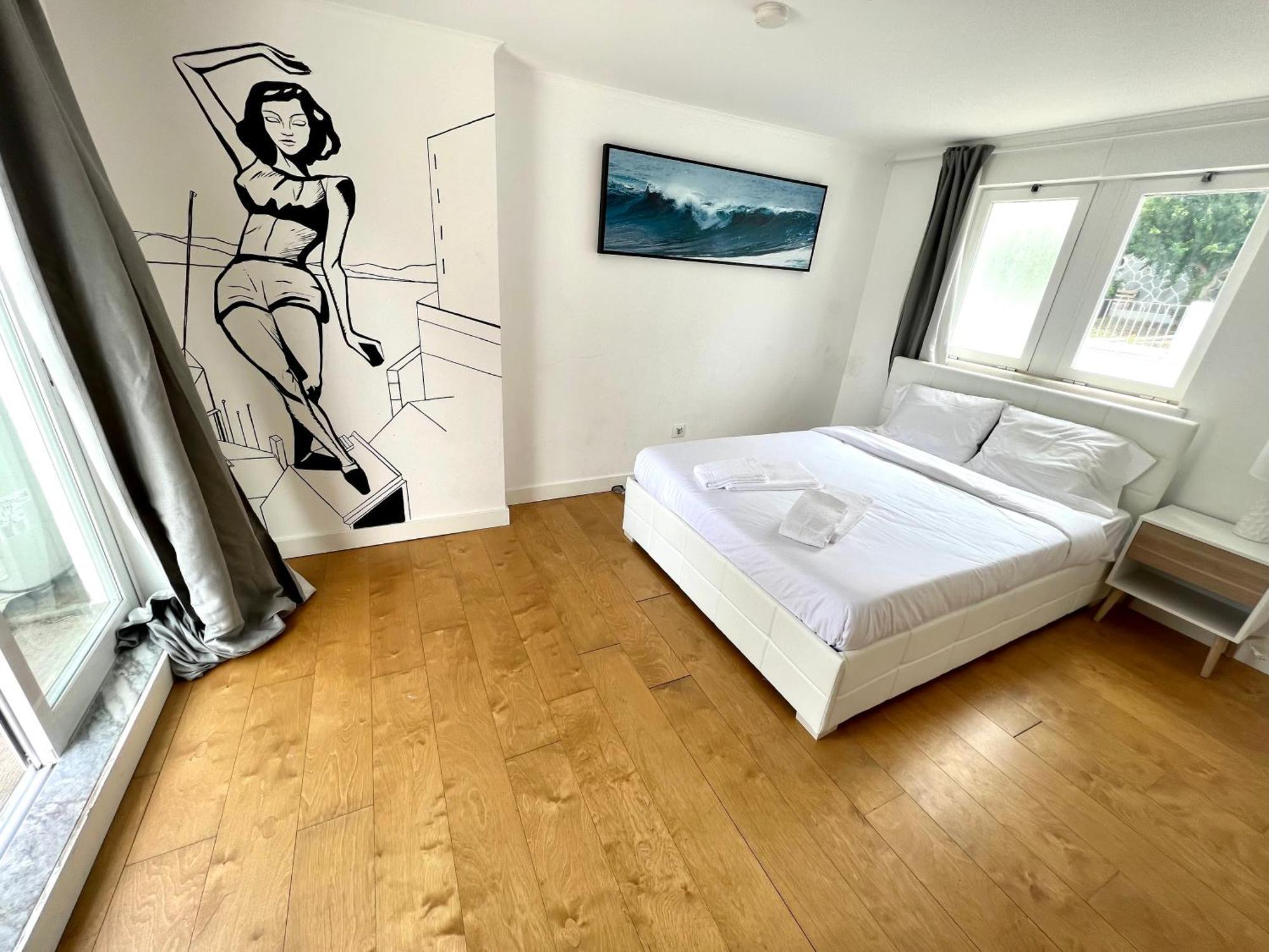 Oeiras Beach Private Room 9 - Double Bedroom With Shared Bathroom & Terrace Dış mekan fotoğraf